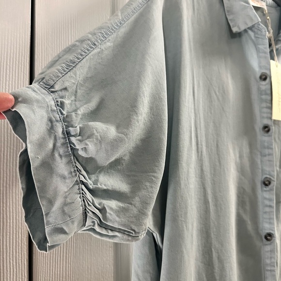 NWT Allie Rose Chambray Denim Shirt Dress in Light Wash - Picture 6 of 12